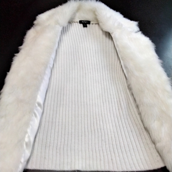 XOXO Cream sweater and Faux Fur Vest - Picture 3 of 6